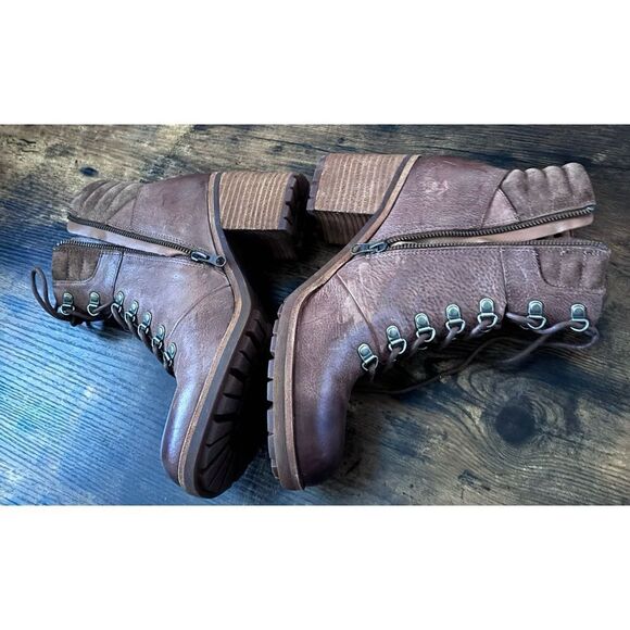 KORK-EASE Disna Boots Size 9.5 / Like New - Picture 4 of 6